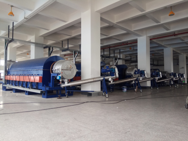 焙燒電池負(fù)極材料，規(guī)格：?0.65x7.2米間接電加熱
